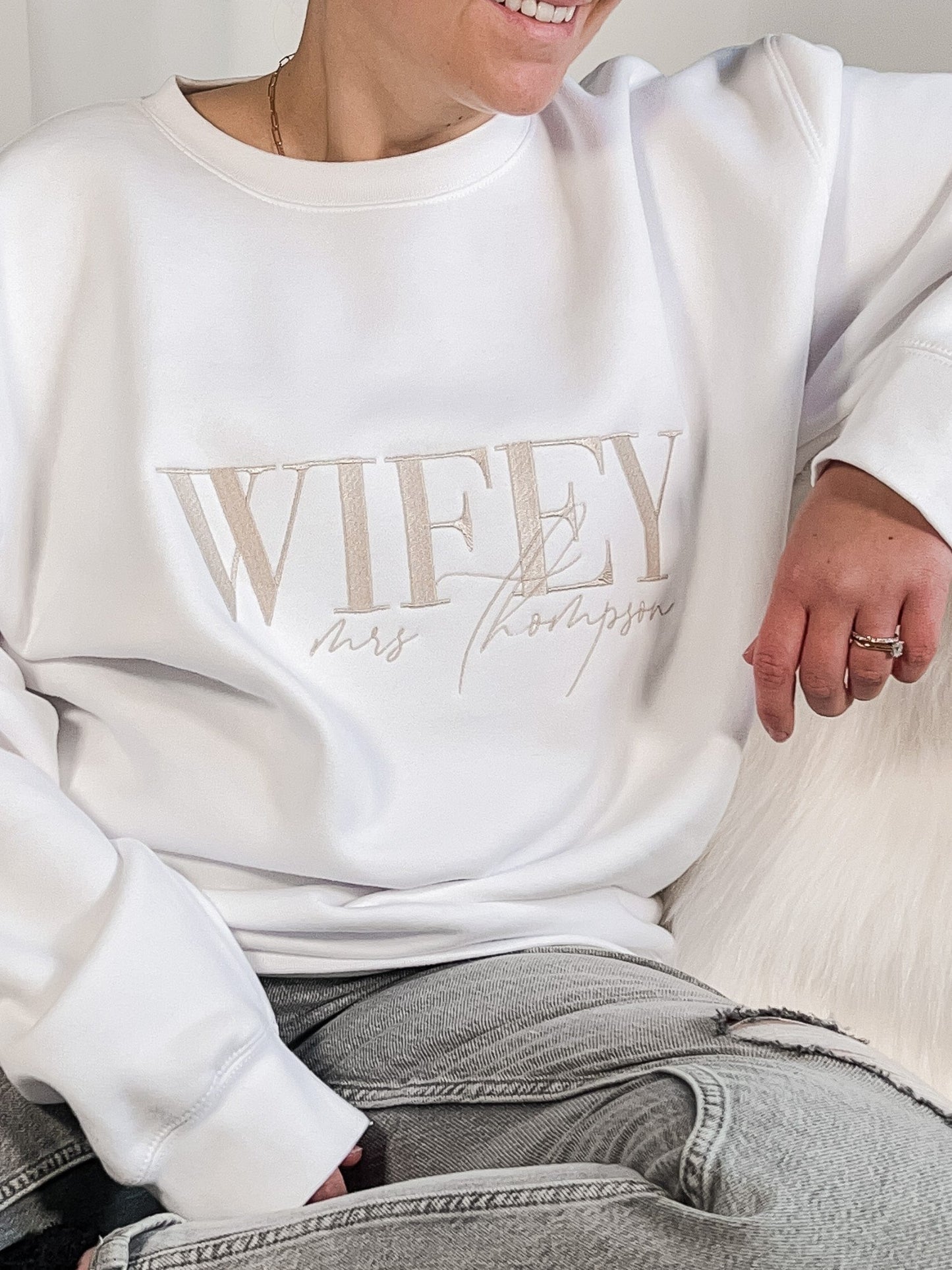 Signature Wifey Sweatshirt in White/Champagne – maidbridal